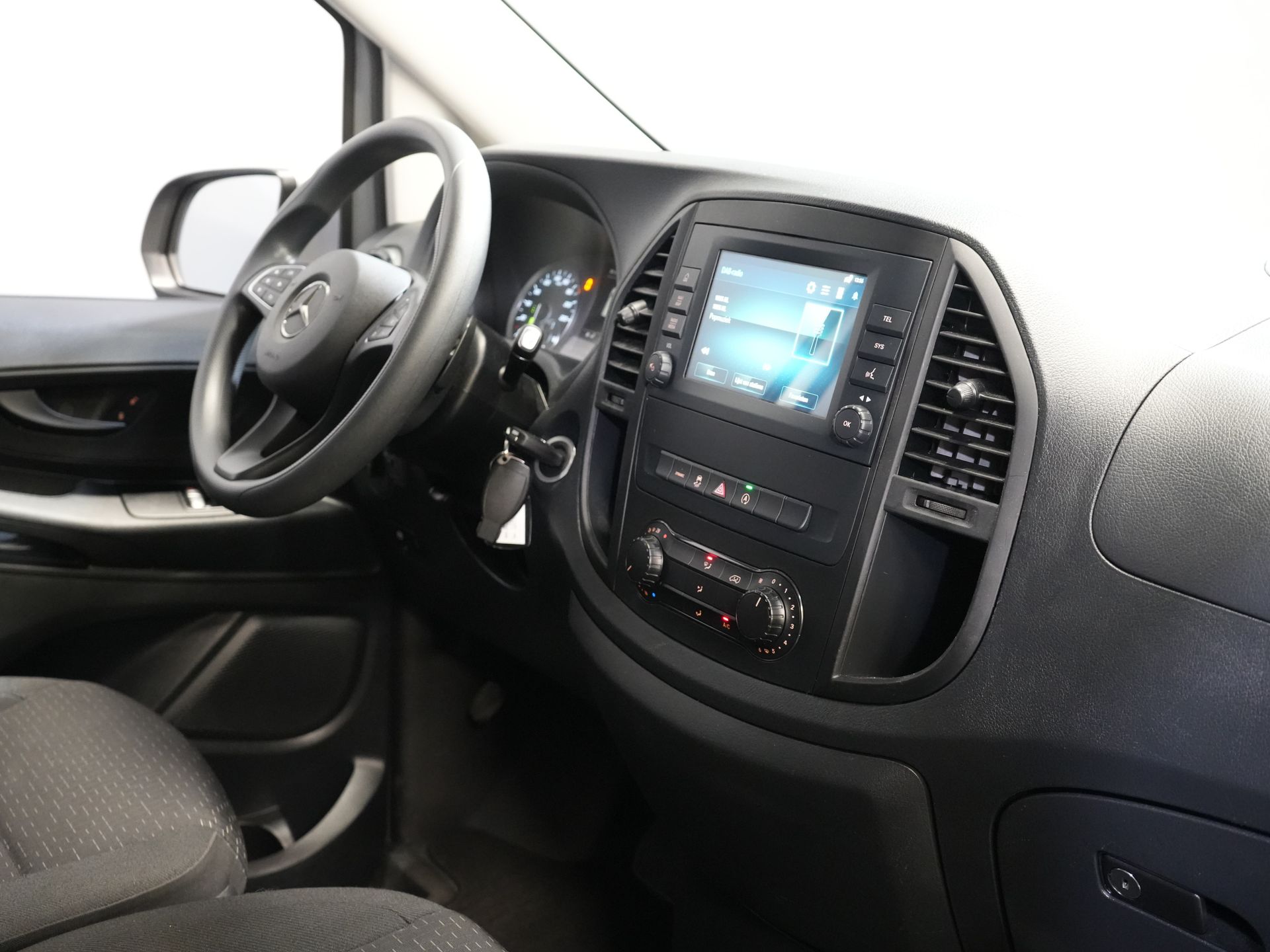 Mercedes-Benz Vito Bestelbus 114 CDI Aut. L3 BPM VRIJ! NL Auto/ Carplay/ Cruise/ DAB/ Camera/ LMV 18”/ Sidebars