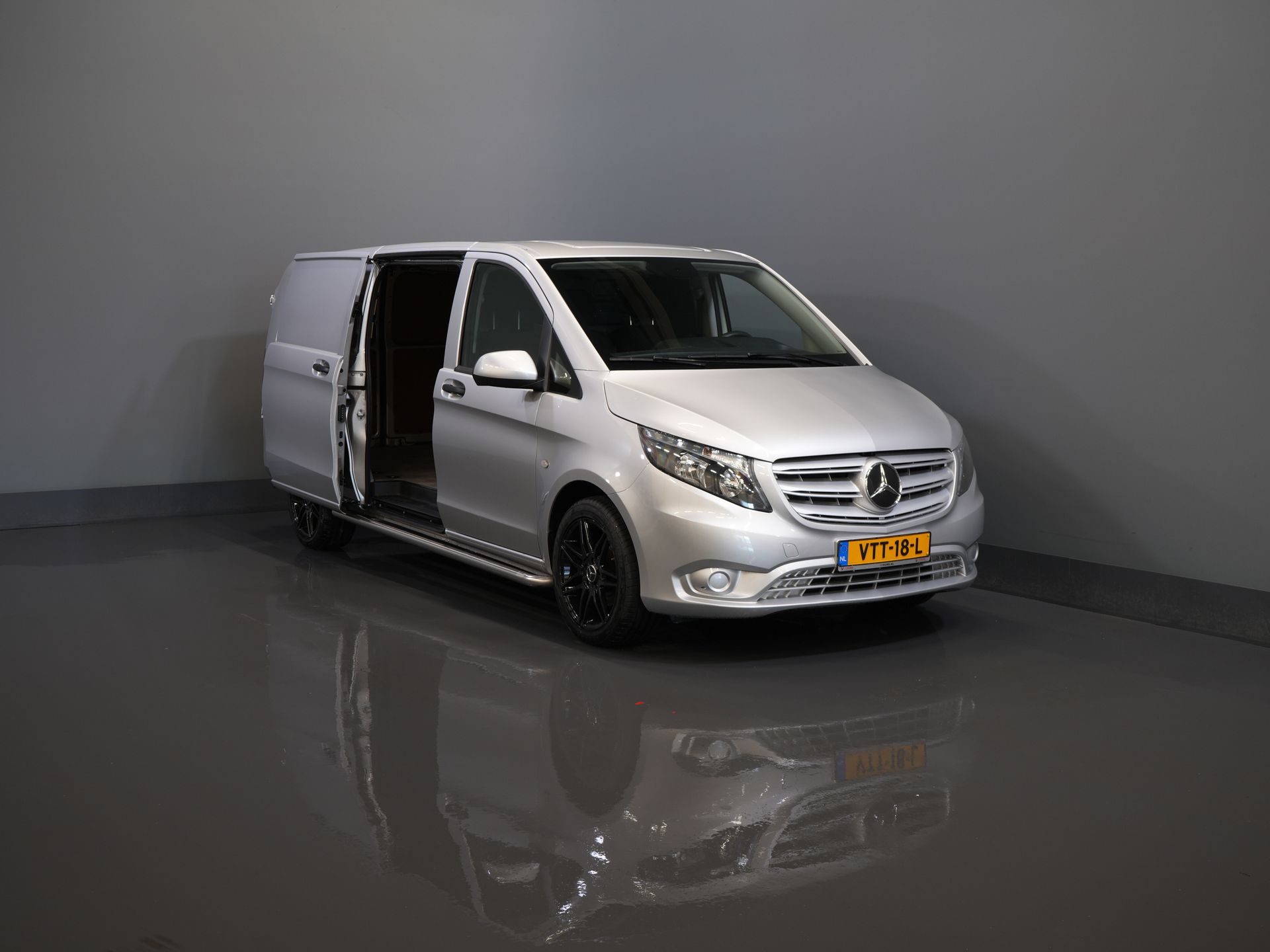 Mercedes-Benz Vito Van 114 CDI Aut. L3 BPM FREE ! NL Car/ Carplay/ Cruise/ DAB/ Camera/ LMV 18"/ Sidebars