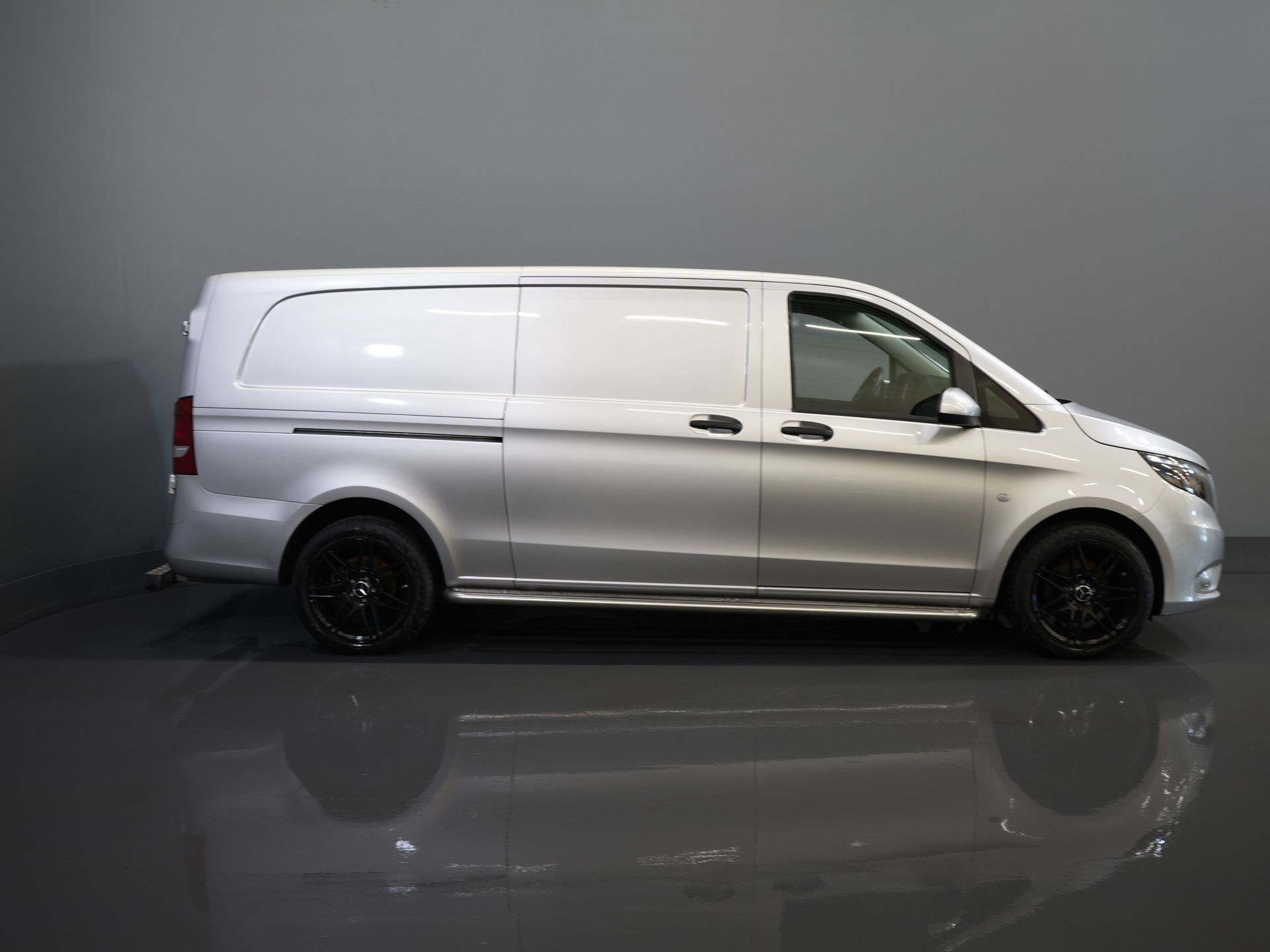 Mercedes-Benz Vito Van 114 CDI Aut. L3 BPM FREE ! NL Car/ Carplay/ Cruise/ DAB/ Camera/ LMV 18"/ Sidebars