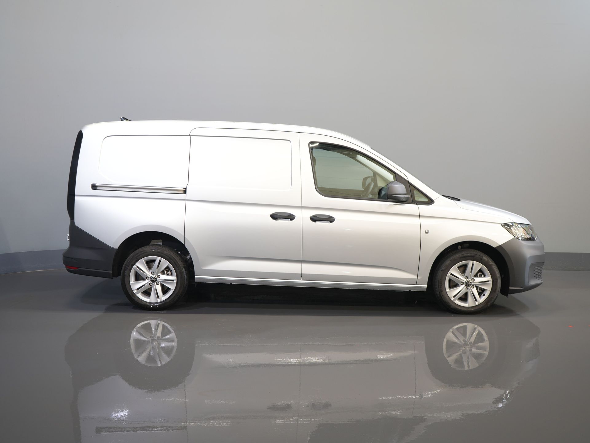 Volkswagen Caddy Cargo Maxi Van 2.0 TDI 125 hp DSG Aut. BPM FREE Virtual Cockpit/ Carplay/ Cruise/ PDC/ Inverter