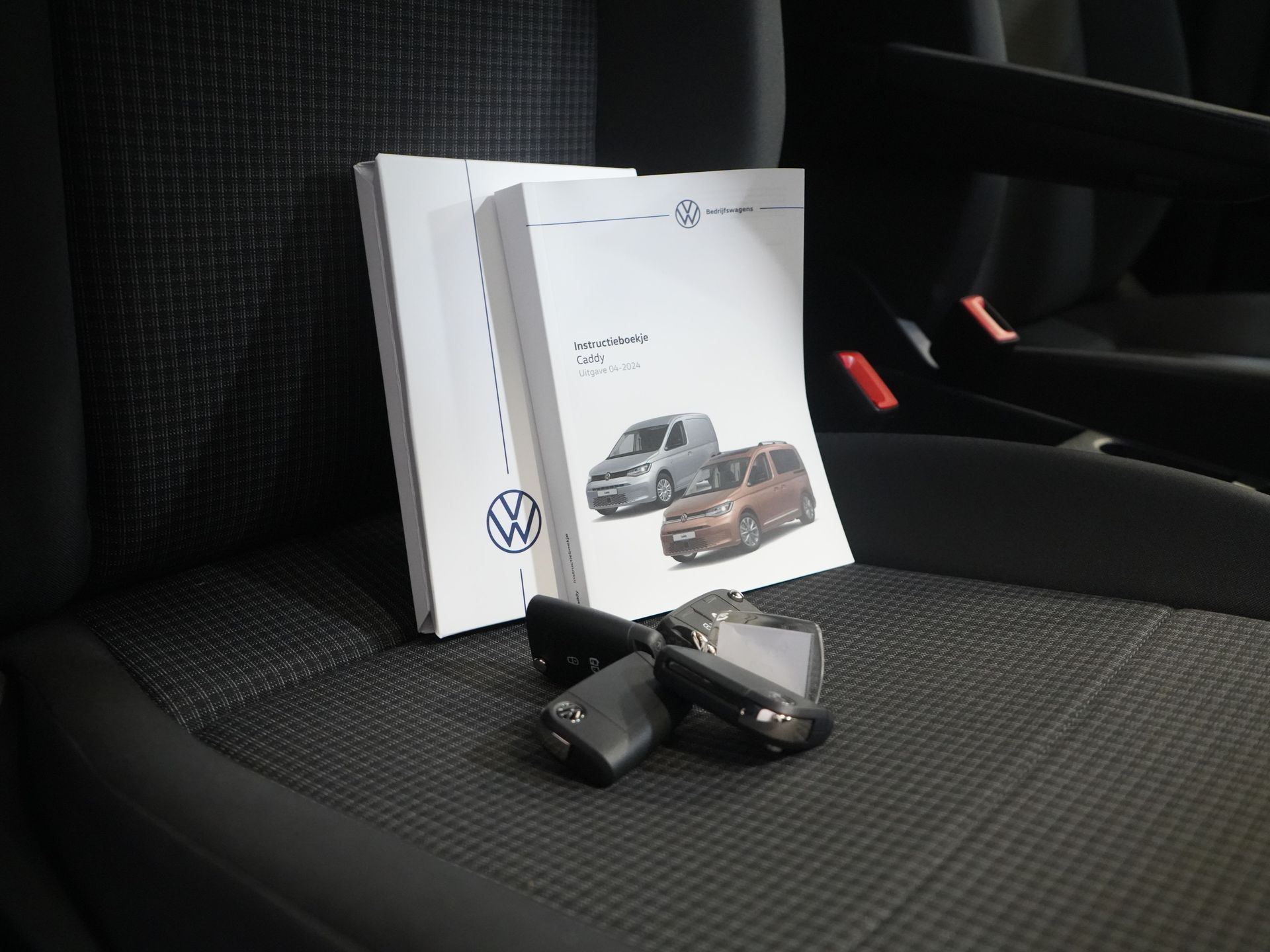 Volkswagen Caddy Cargo Maxi Van 2.0 TDI 125 hp DSG Aut. BPM FREE Virtual Cockpit/ Carplay/ Cruise/ PDC/ Inverter