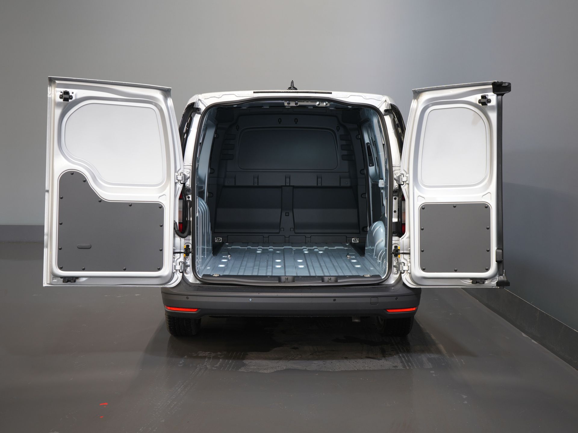 Volkswagen Caddy Cargo Maxi Van 2.0 TDI 125 hp DSG Aut. BPM FREE Virtual Cockpit/ Carplay/ Cruise/ PDC/ Inverter