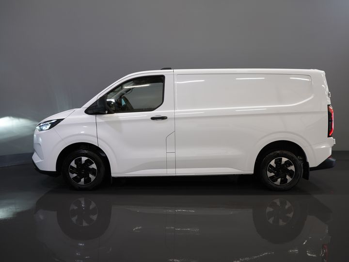 Ford E-Transit Custom Van 320 Trend 65 kWh 328 km WLTP LED/ Szybka ładowarka/ Ogrzewanie postojowe/ Ogrzewanie siedzeń/ Carplay/ Klimatyzacja/ Kamera/ PDC/ Tempomat
