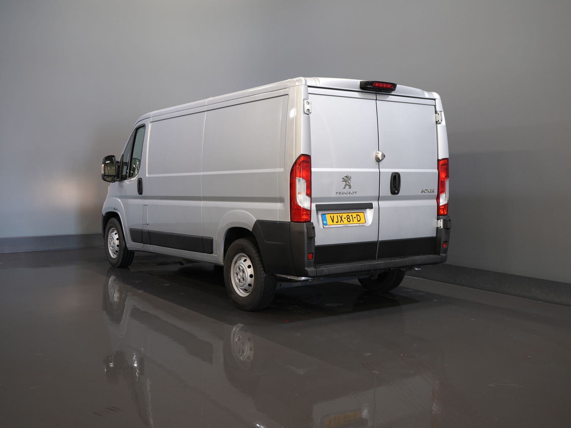 Peugeot Boxer Vans 2.2 HDi 140 к.с. L2 ТІЛЬКИ ДЛЯ ЕКСПОРТУ 3.0т Причіп / Navi / Камера / PDC / Круїз / Airco