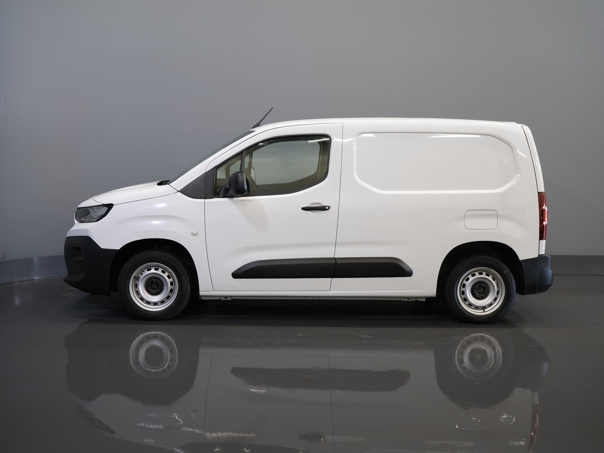 Citroën Berlingo Bestelbus 1.2 PureTech 110 pk MARGE BENZINE Carplay/ PDC/ Cruise/ Airco
