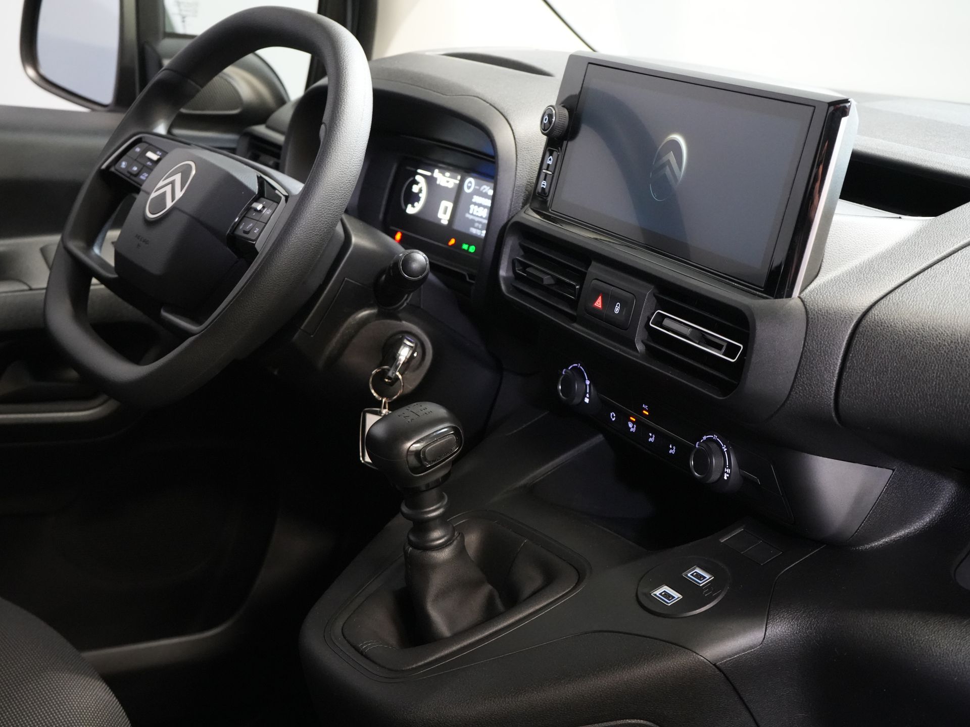 Citroën Berlingo Bestelbus 1.2 PureTech 110 pk MARGE BENZINE Carplay/ PDC/ Cruise/ Airco
