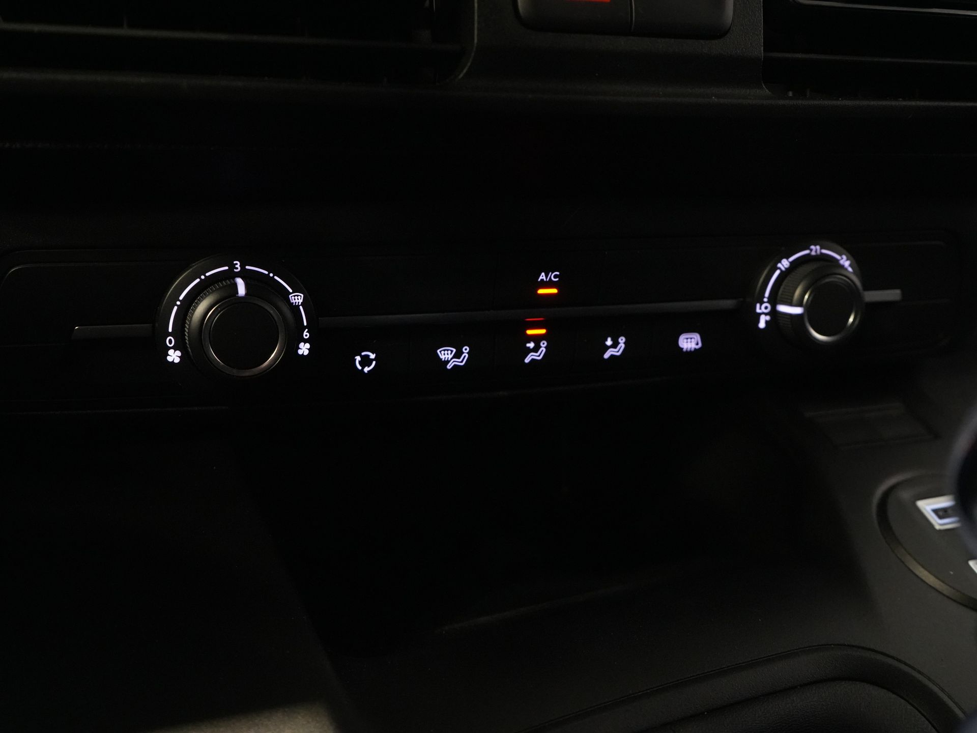 Citroën Berlingo Bestelbus 1.2 PureTech 110 pk MARGE BENZINE Carplay/ PDC/ Cruise/ Airco