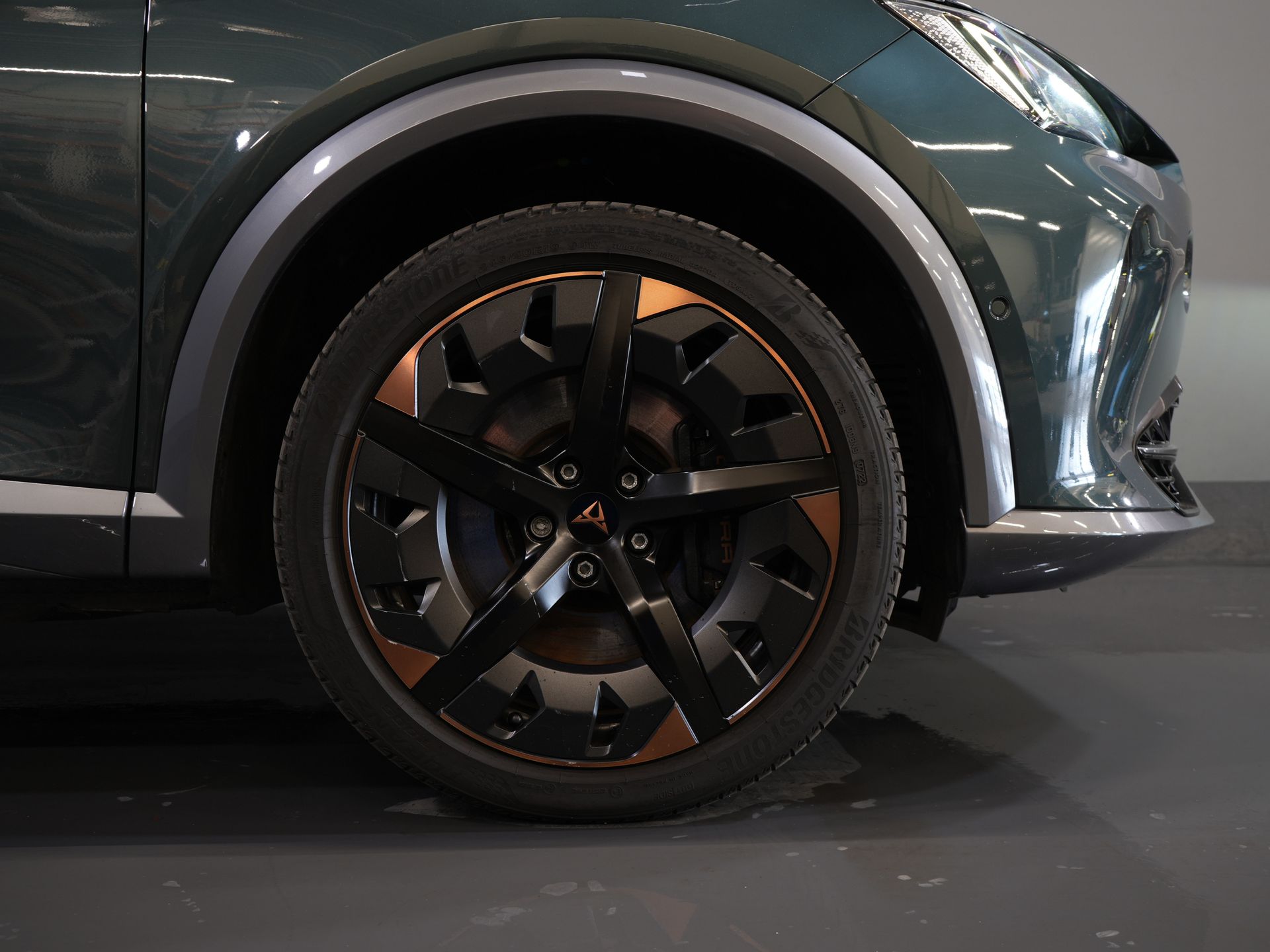 CUPRA Formentor SUV 1.4 e-Hybrid 245 к.с. VZ Performance Copper Edition Ел.клапан/ Пам'ять/ Шкіра/ Адапт.круїз/ Підігрів підставки/ Підігрів сидінь/ Carplay/ Navi