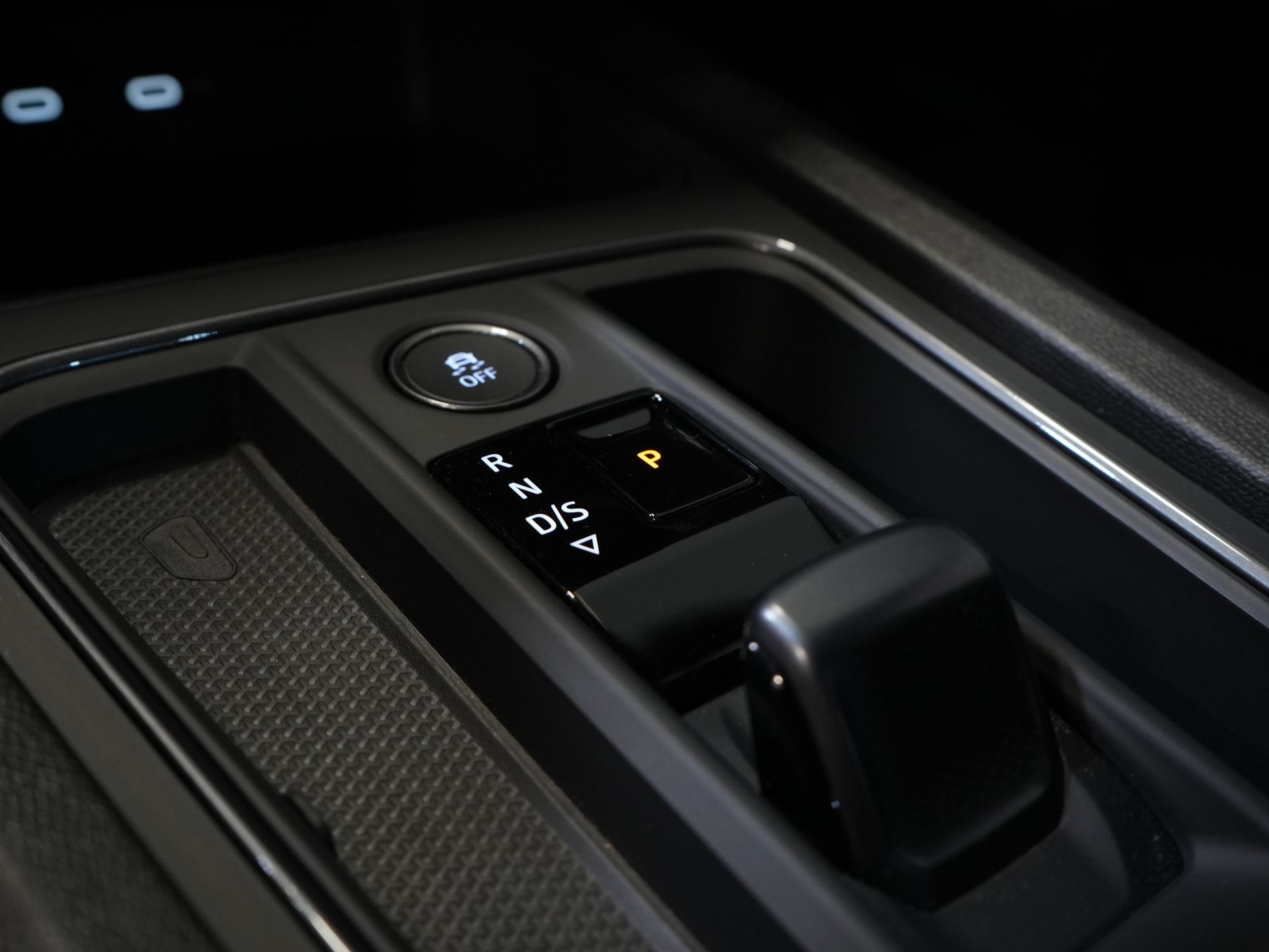CUPRA Formentor SUV 1.4 e-Hybrid 245 к.с. VZ Performance Copper Edition Ел.клапан/ Пам'ять/ Шкіра/ Адапт.круїз/ Підігрів підставки/ Підігрів сидінь/ Carplay/ Navi