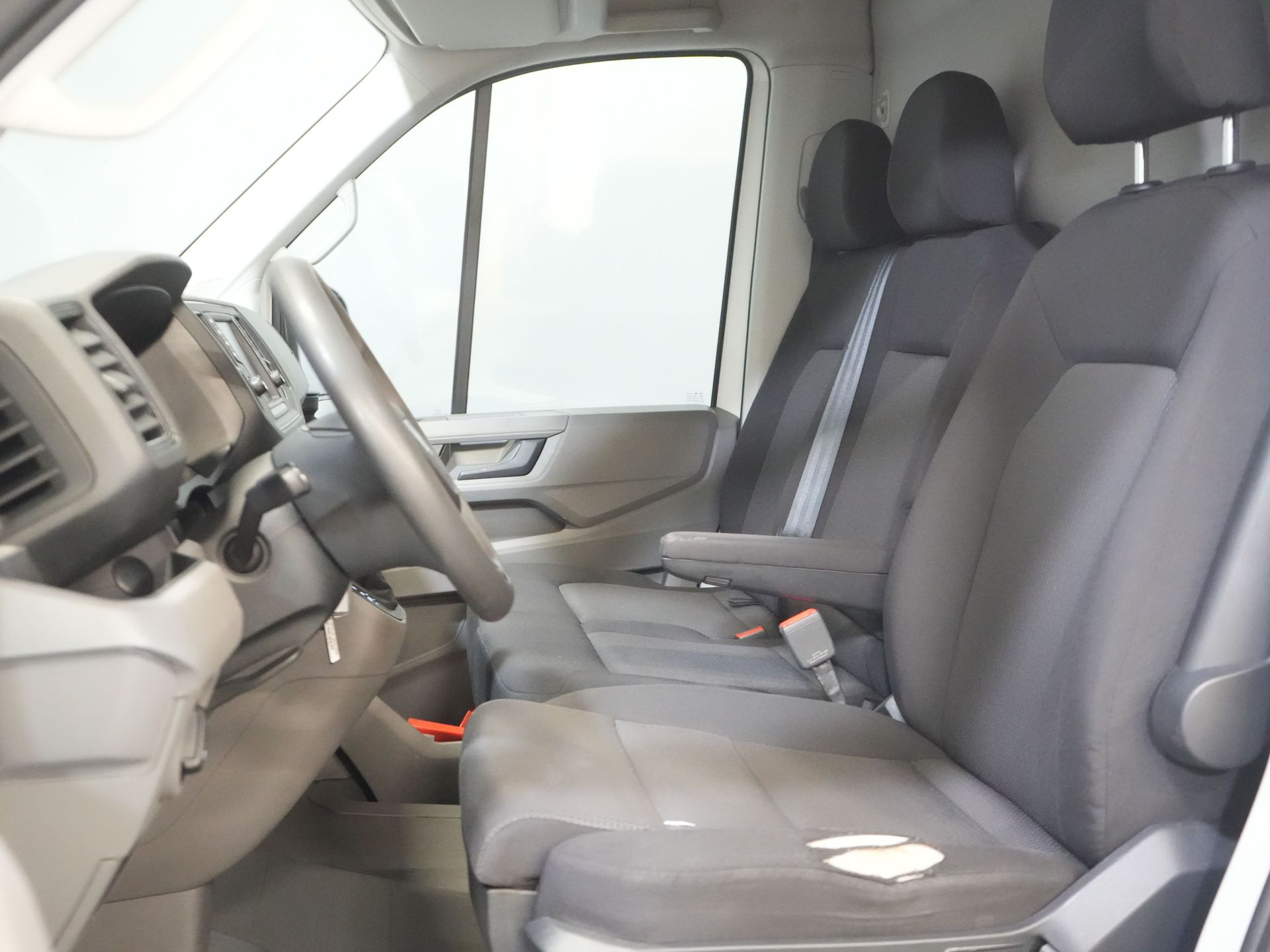 MAN TGE Furgón 3.140 140cv 2.0 TDI DSG Aut. L3H3 EXPORT ONLY 270Gr.Doors/ Gev.Seats/ Navi/ Carplay/ Camera/ Cruise/ Towbar/ Airco