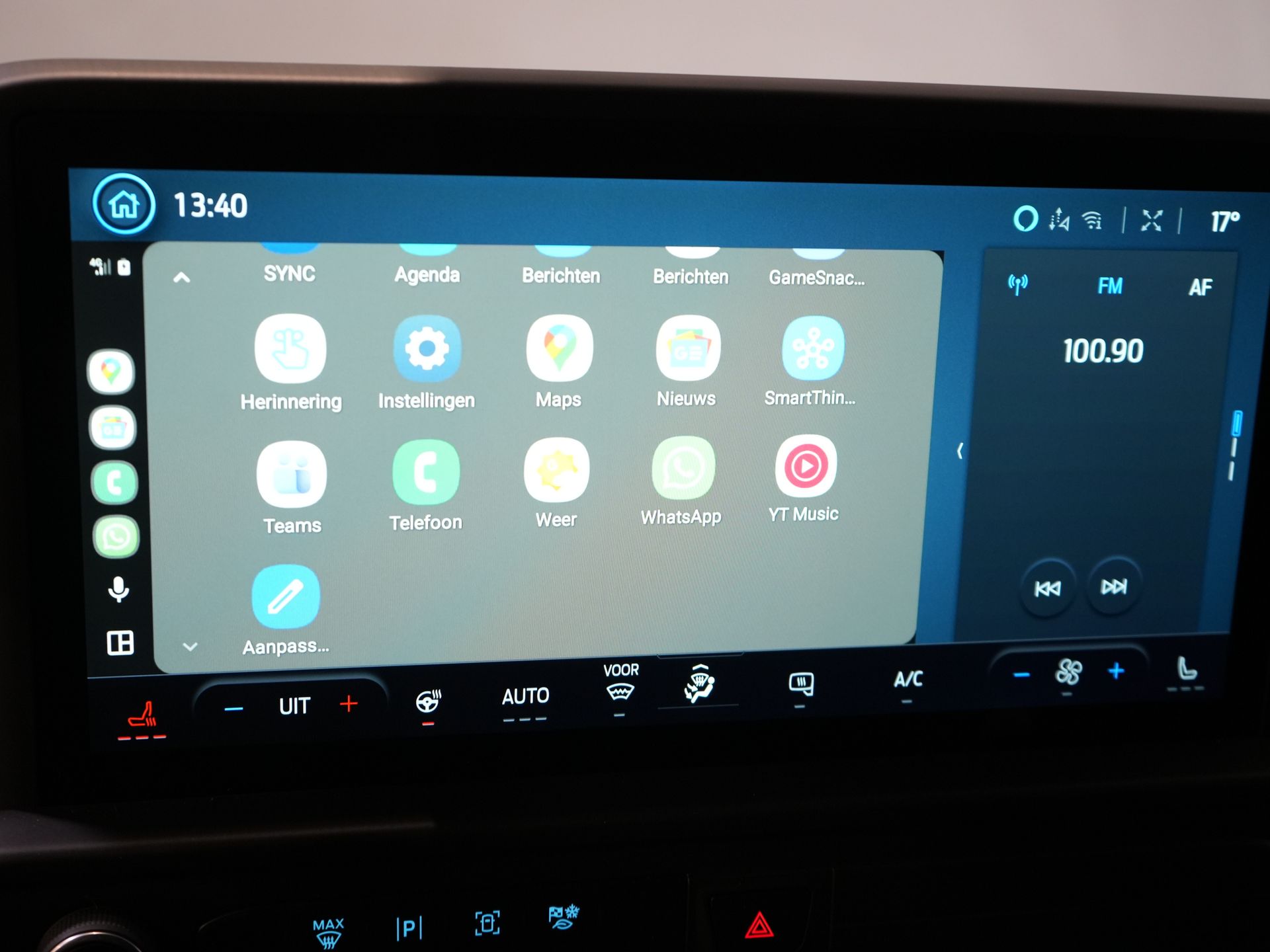 Ford E-Transit Custom Bestelbus 320 Trend 65 kWh 330 km WLTP LED/ Snellader/ 2.3t Trekverm./ Stuurverw./ Stoelverw./ Carplay/ Climate/ Camera/ PDC/ Cruise