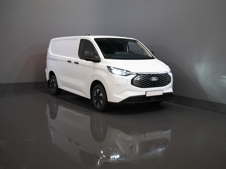 Ford E-Transit Custom Bestelbus 320 Trend 65 kWh 330 km WLTP LED/ Snellader/ 2.3t Trekverm./ Stuurverw./ Stoelverw./ Carplay/ Climate/ Camera/ PDC/ Cruise