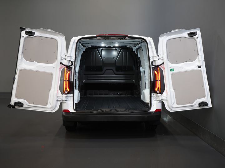 Ford E-Transit Custom Bestelbus 320 Trend 65 kWh 330 km WLTP LED/ Snellader/ 2.3t Trekverm./ Stuurverw./ Stoelverw./ Carplay/ Climate/ Camera/ PDC/ Cruise