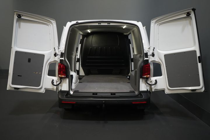 Volkswagen Transporter Van Volkswagen Transporter T6.1 2.0 TDI 150 PS DSG Aut. L2 2x Schiebetür/ LED/ Sitzverw./ Standheizung/ Carplay/ 2,5t Anhängelast M.