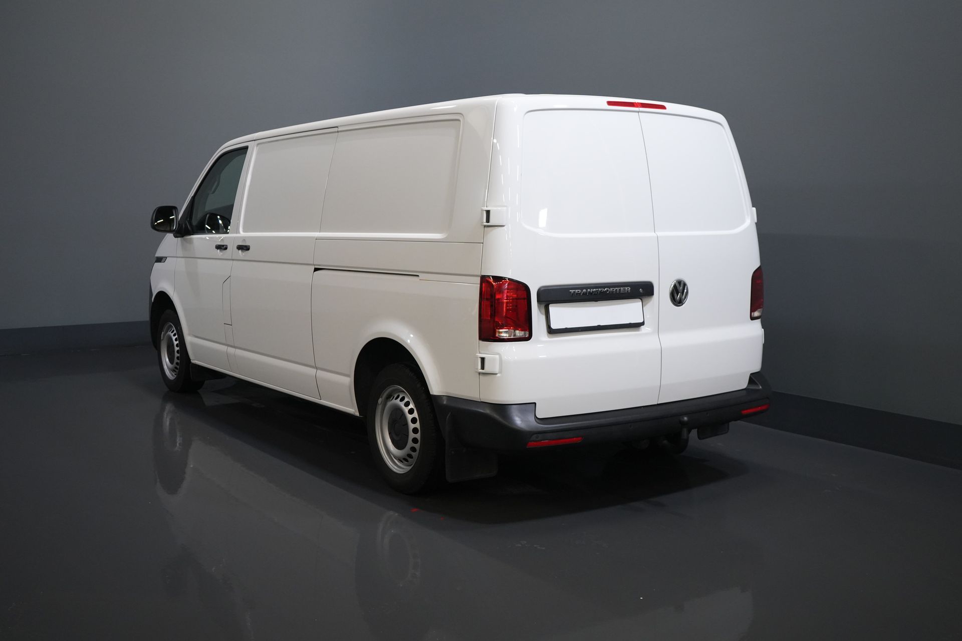 Volkswagen Transporter Van Volkswagen Transporter T6.1 2.0 TDI 150 PS DSG Aut. L2 2x Schiebetür/ LED/ Sitzverw./ Standheizung/ Carplay/ 2,5t Anhängelast M.