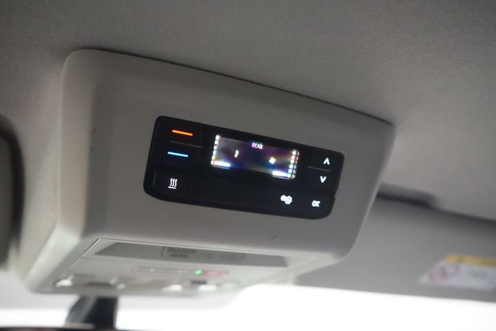 Volkswagen Transporter Van Volkswagen Transporter T6.1 2.0 TDI 150 PS DSG Aut. L2 2x Schiebetür/ LED/ Sitzverw./ Standheizung/ Carplay/ 2,5t Anhängelast M.