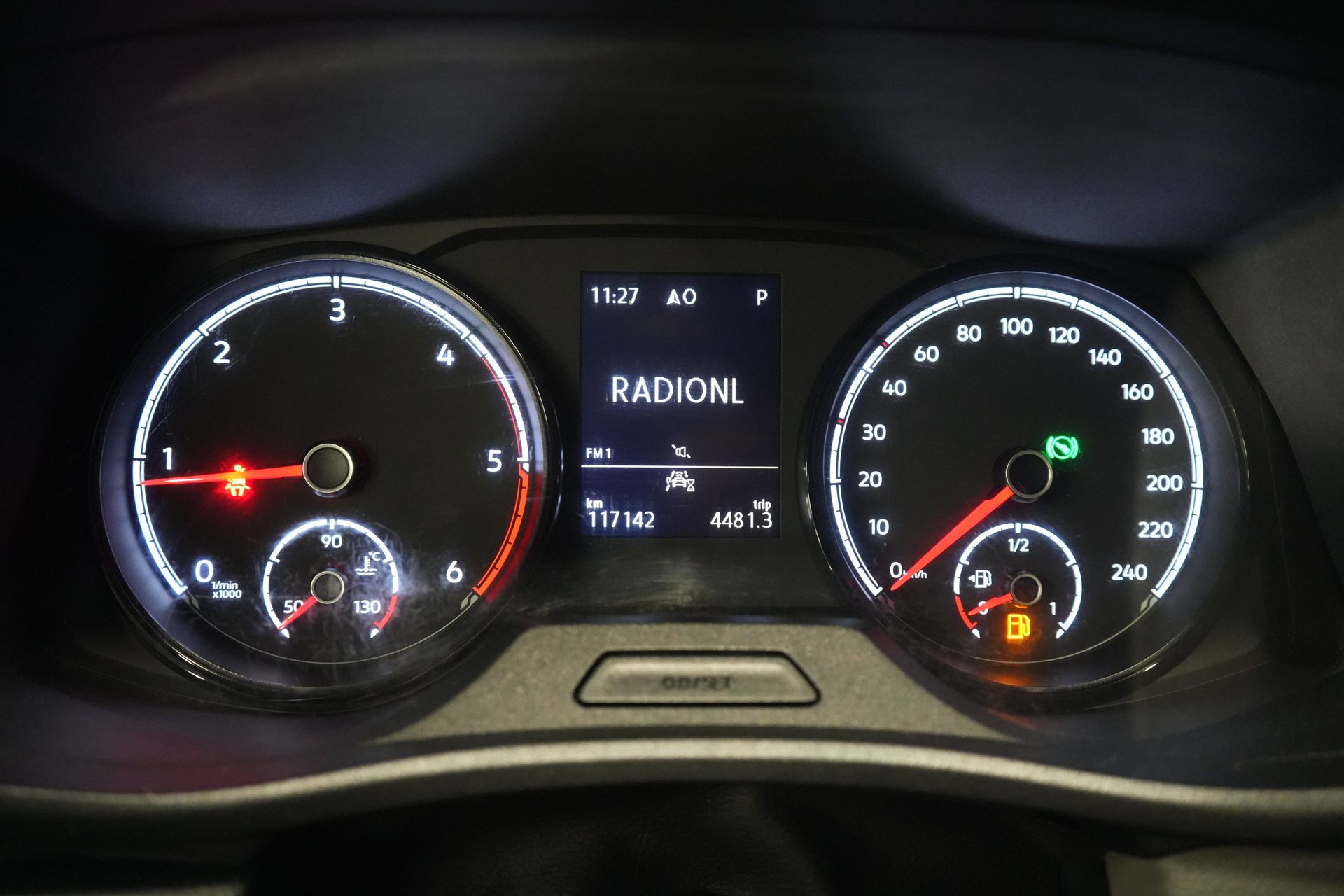 Volkswagen Transporter Van Volkswagen Transporter T6.1 2.0 TDI 150 PS DSG Aut. L2 2x Schiebetür/ LED/ Sitzverw./ Standheizung/ Carplay/ 2,5t Anhängelast M.