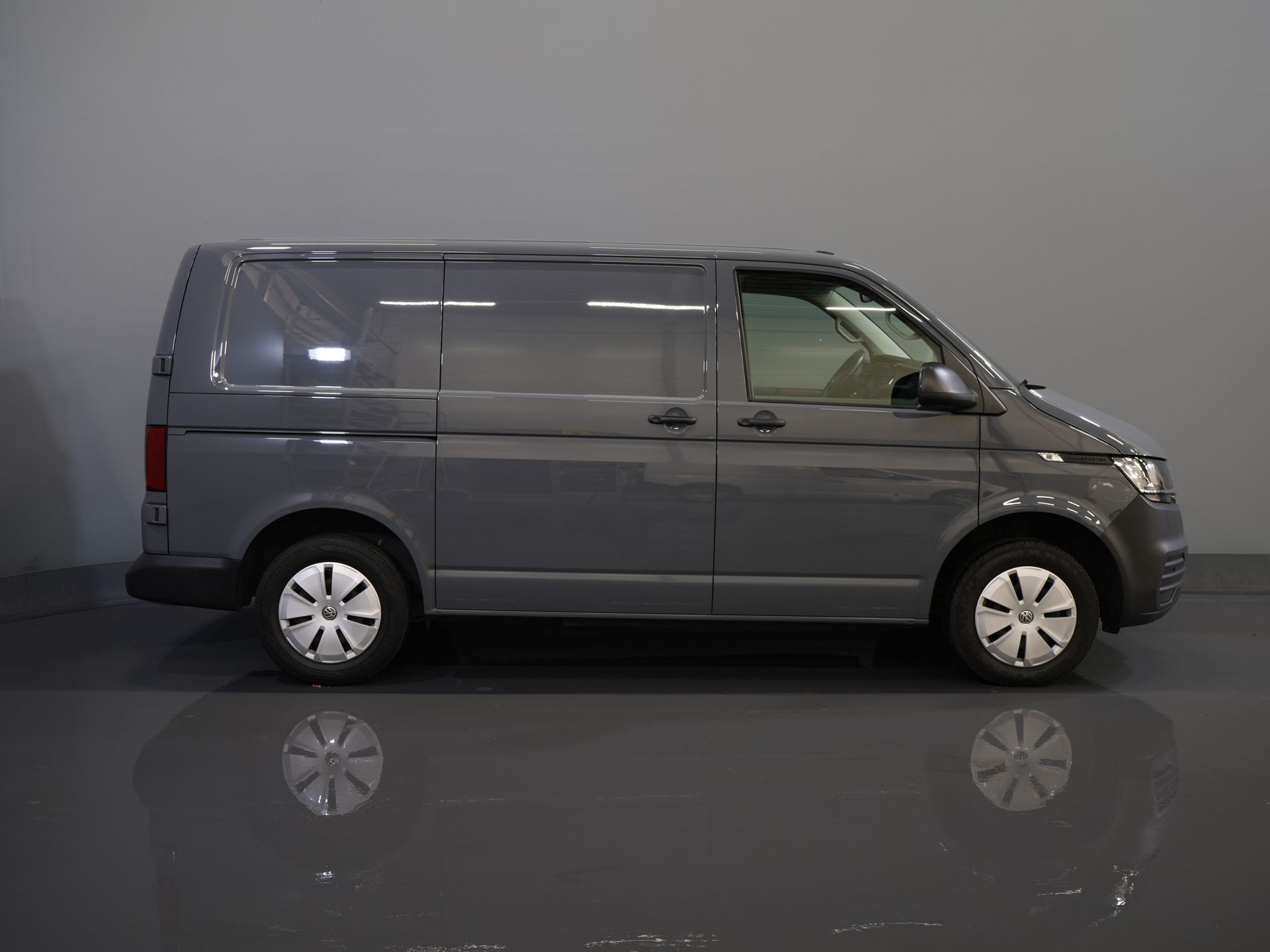 Volkswagen Transporter Bestelbus T6.1 2.0 TDI 150 pk DSG Aut. BPM VRIJ Virtual Cockpit/ 2.5t Trekverm./ CarPlay/ Camera/ Cruise/ Airco/ PDC