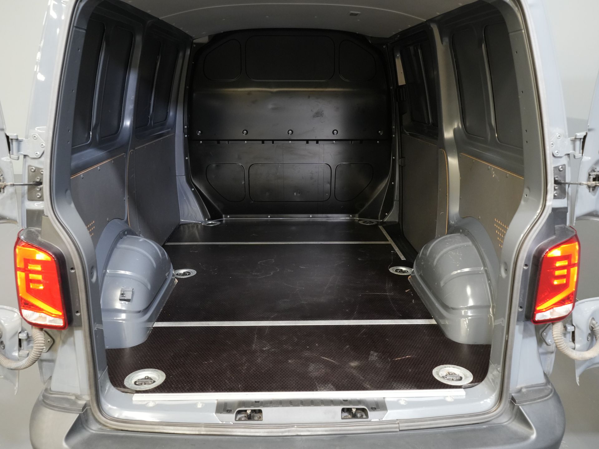 Volkswagen Transporter Bestelbus T6.1 2.0 TDI 150 pk DSG Aut. BPM VRIJ Virtual Cockpit/ 2.5t Trekverm./ CarPlay/ Camera/ Cruise/ Airco/ PDC