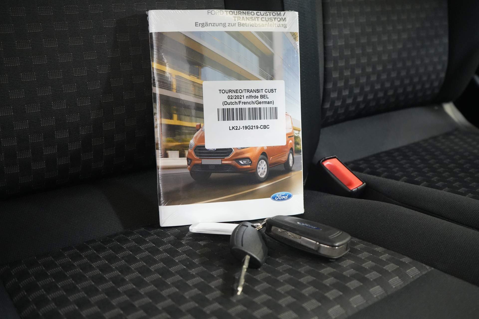 Ford Transit Custom Van 2.0 TDCI 130 к.с. L2 Trend BPM БЕЗКОШТОВНО! Дротове лобове скло Ready2Go / PDC / круїз / кондиціонер
