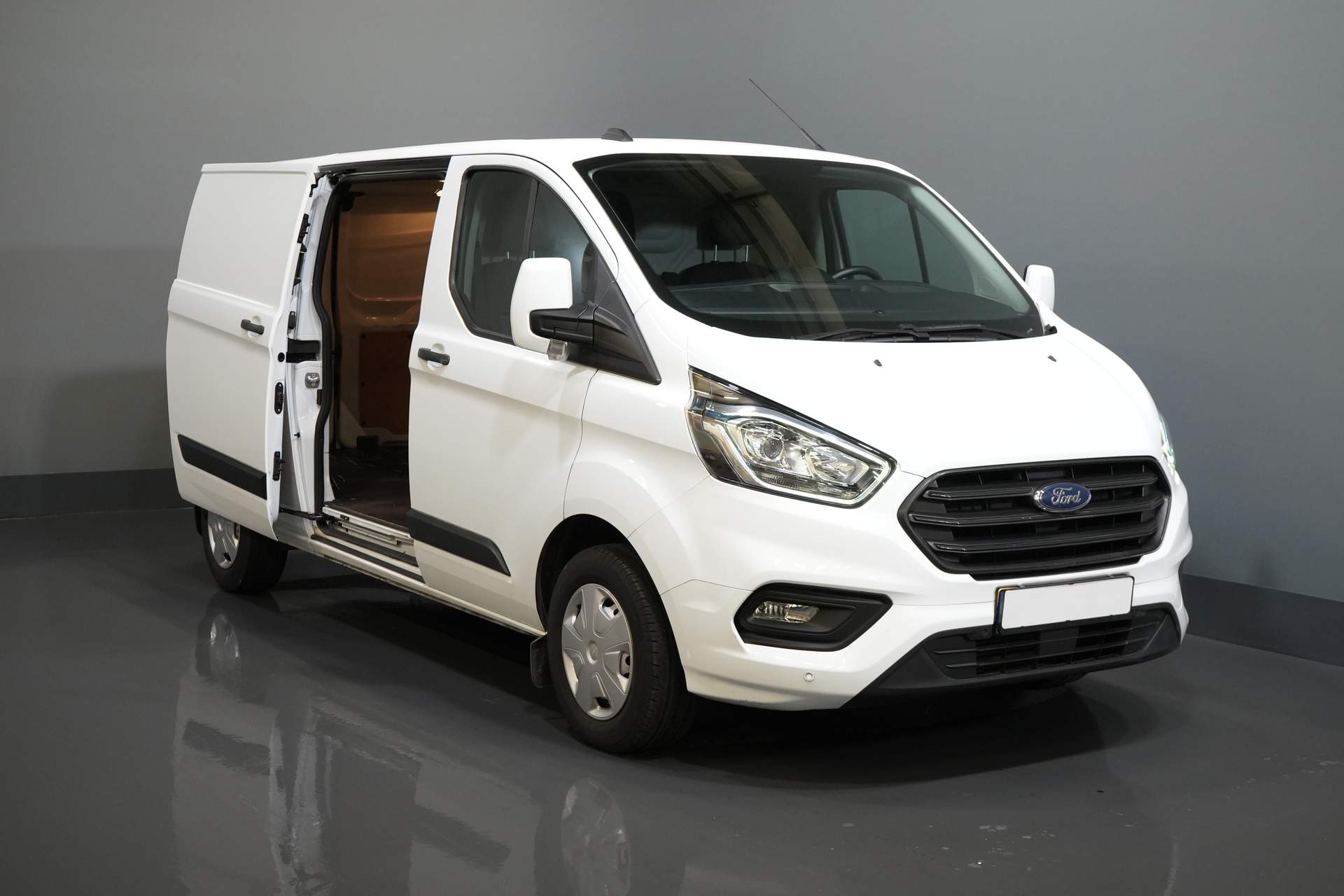 Ford Transit Custom Van 2.0 TDCI 130 к.с. L2 Trend BPM БЕЗКОШТОВНО! Дротове лобове скло Ready2Go / PDC / круїз / кондиціонер