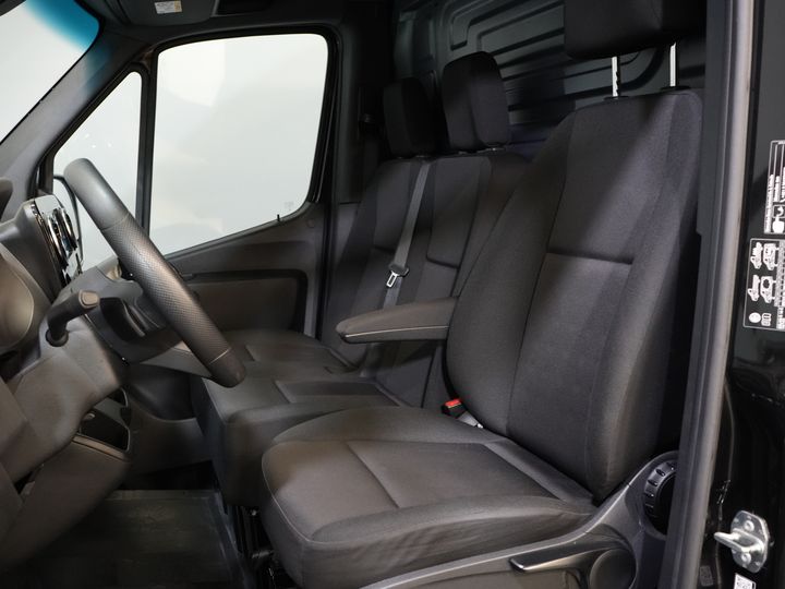 Mercedes-Benz Sprinter Van 317 CDI Авт. L2H2 3.5т Трекверм./ LED/ 270гр.дверей/ Навігатор/ Камера/ Круїз/ PDC
