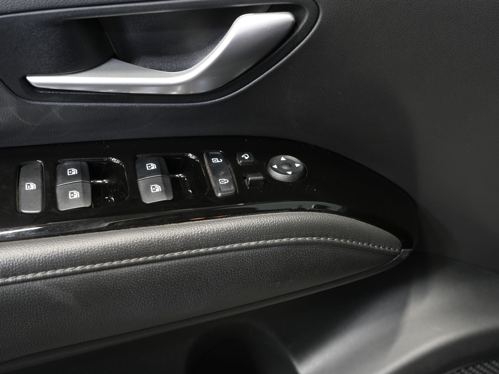 Hyundai Tucson SUV 1.6 T-GDI PHEV Premium 4WD/ LED/ Krell/ Leder/ Adapt.Cruise/ Elektr.Klappe/ Memory/ Sitzheizung/ Sitzverstellung/ Lenkradheizung.