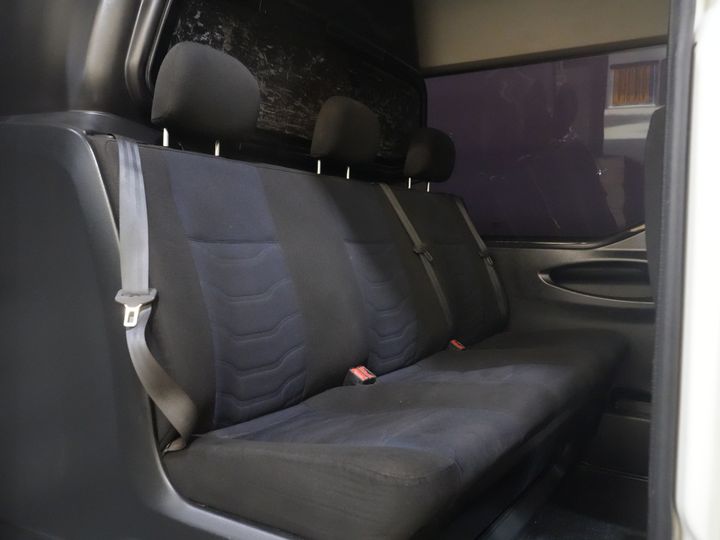 Iveco Daily Vans 35S16V 2.3 L3H2 155 hp Aut DC Double Cab EXPORT ONLY 3.5T tow/ Climate/ Cruise/ Camera/ Towing hook