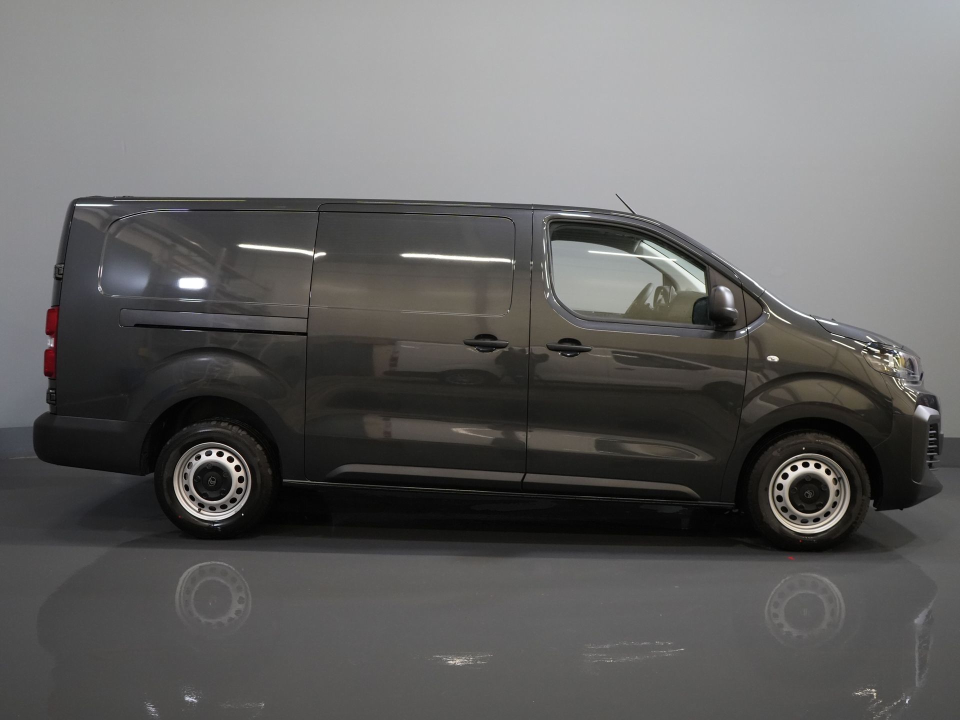 Citroën Jumpy Van 2.0 HDI 180 hp Aut. L3 BPM FREE Virtual Cockpit/ Carplay/ Navi/ Camera/ Cruise/ PDC/ Airco