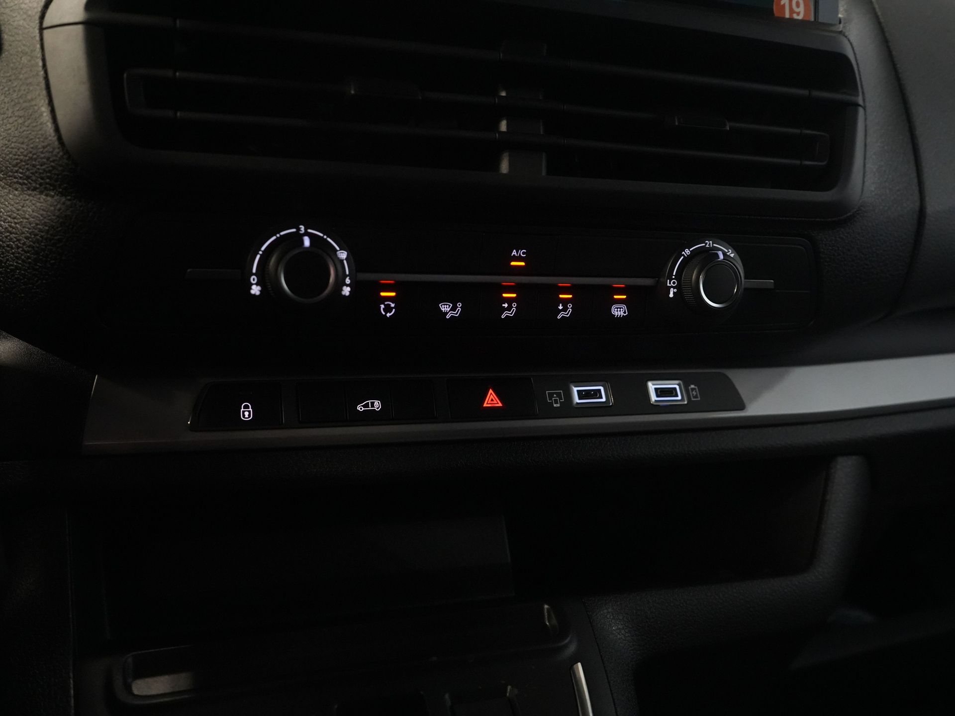 Citroën Jumpy Van 2.0 HDI 180 hp Aut. L3 BPM FREE Virtual Cockpit/ Carplay/ Navi/ Camera/ Cruise/ PDC/ Airco