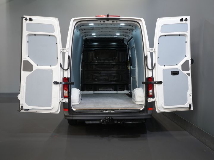 Volkswagen Crafter Van 35 2.0 TDI 140 к.с. DSG Aut. L3H3 BPM БЕЗКОШТОВНО! Carplay / Камера / Круїз / Фаркоп / Столярка / Кондиціонер