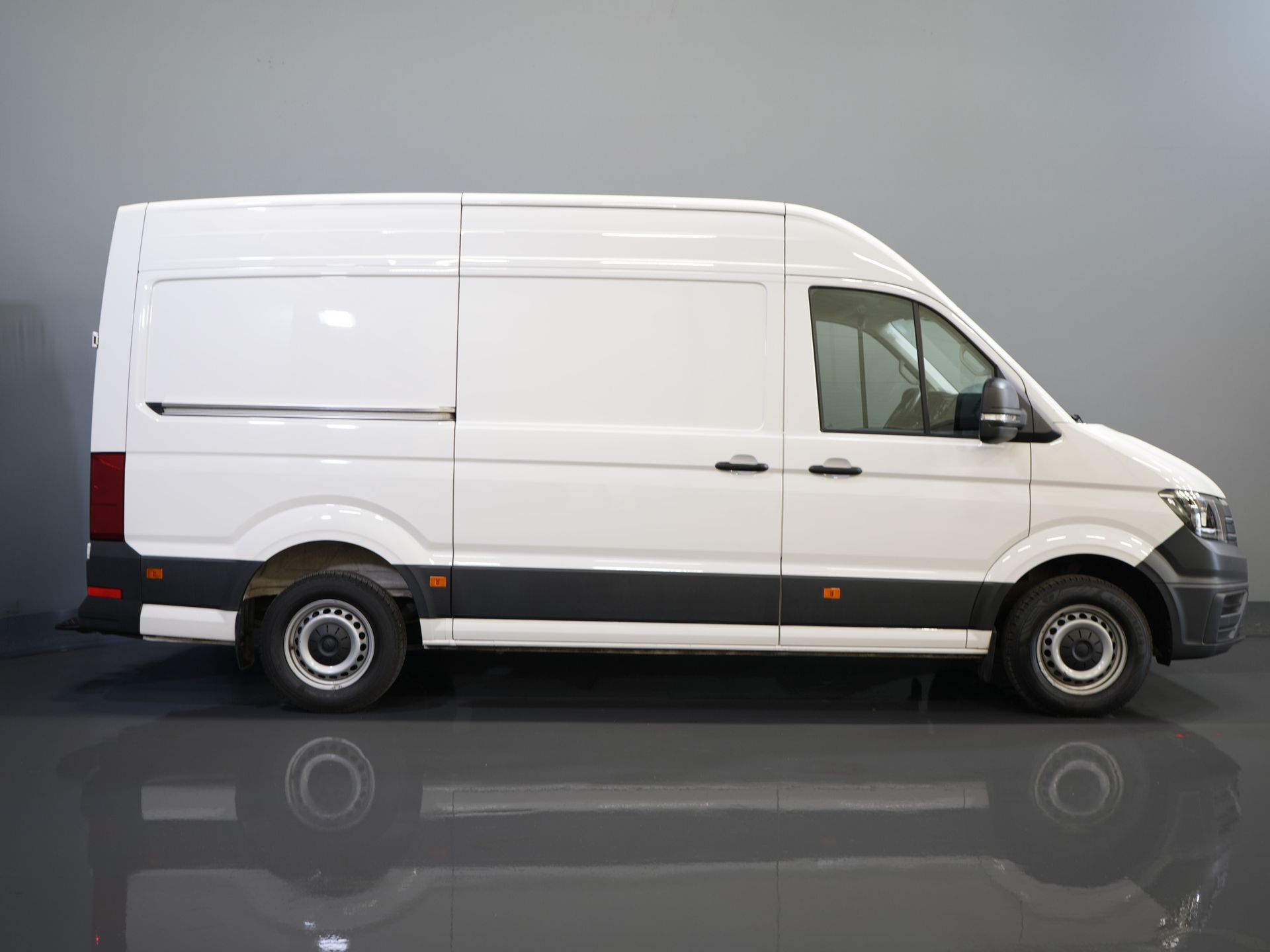 Volkswagen Crafter Van 35 2.0 TDI 140 к.с. DSG Aut. L3H3 BPM БЕЗКОШТОВНО! Carplay / Камера / Круїз / Фаркоп / Столярка / Кондиціонер