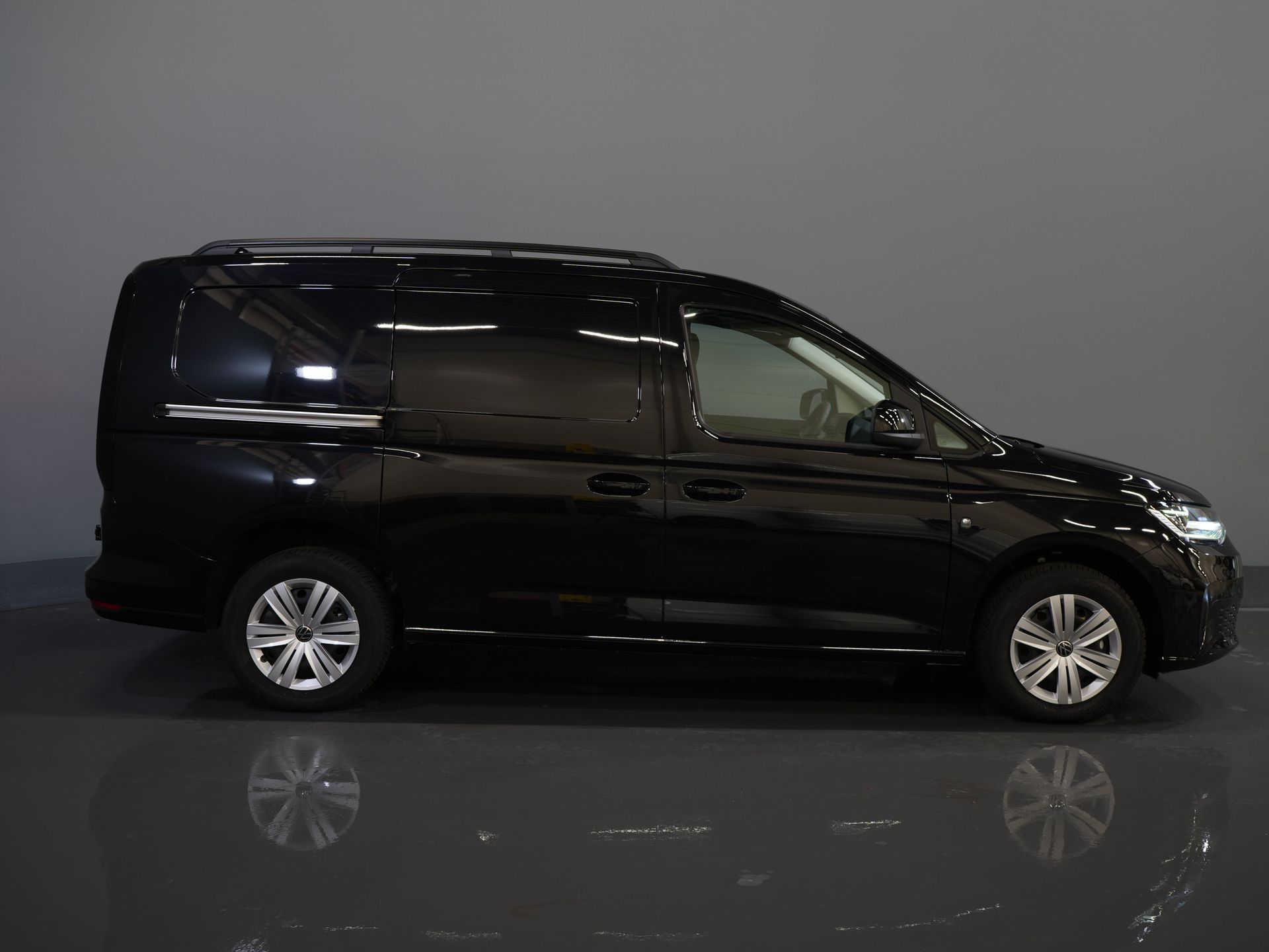 Volkswagen Caddy Cargo Maxi Furgone 1.5 TSI 115 CV DSG Aut. BENZINA ESENTE DA BPM! Virtual Cockpit/ LED/ Carplay/ Sedili riscaldabili/ Cruise control/ PDC