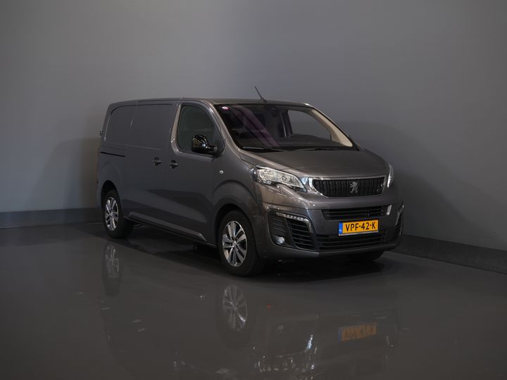 Peugeot Expert Van 2.0 HDI 145 ch BPM FREE ! NL Car/ 3 Pers./ 2.5t Trekverm./ Carplay/ Cruise/ Airco/ Camera/ Navi/ PDC