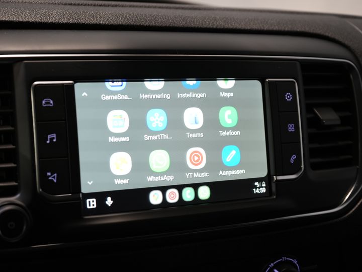 Peugeot Expert Bestelbus 2.0 HDI 145 pk BPM VRIJ! NL Auto/ 3 Pers./ 2.5t Trekverm./ Carplay/ Cruise/ Airco/ Camera/ Navi/ PDC
