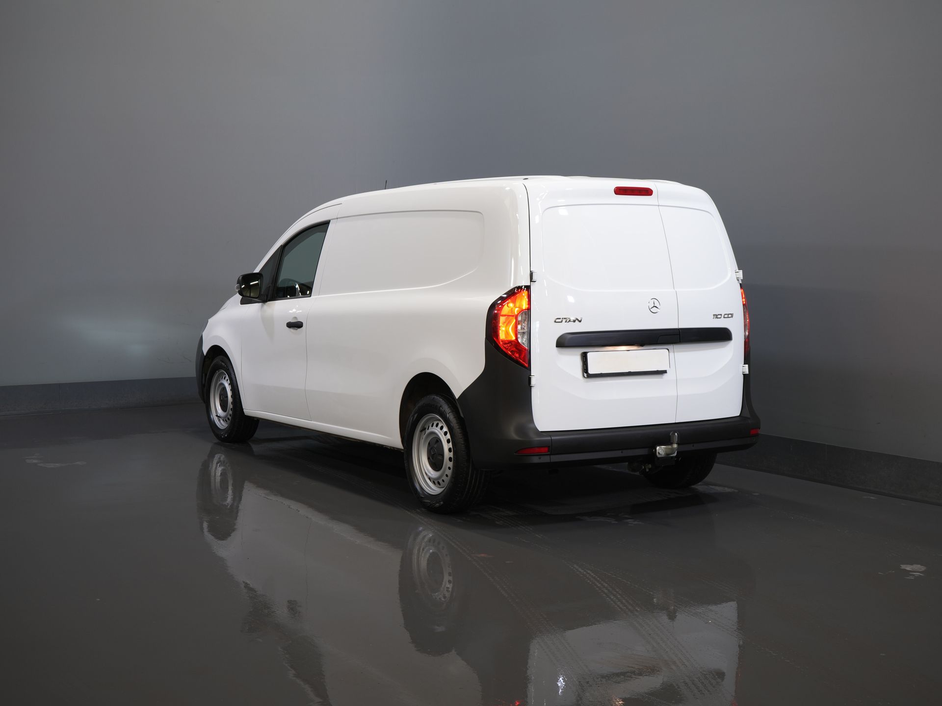 Mercedes-Benz Citan Van 110 CDI Aut. L2 3пер./ Сидіння з електроприводом/ Автомагнітола/ Камера/ ЦЗ/ Круїз/ Фаркоп/ Кондиціонер