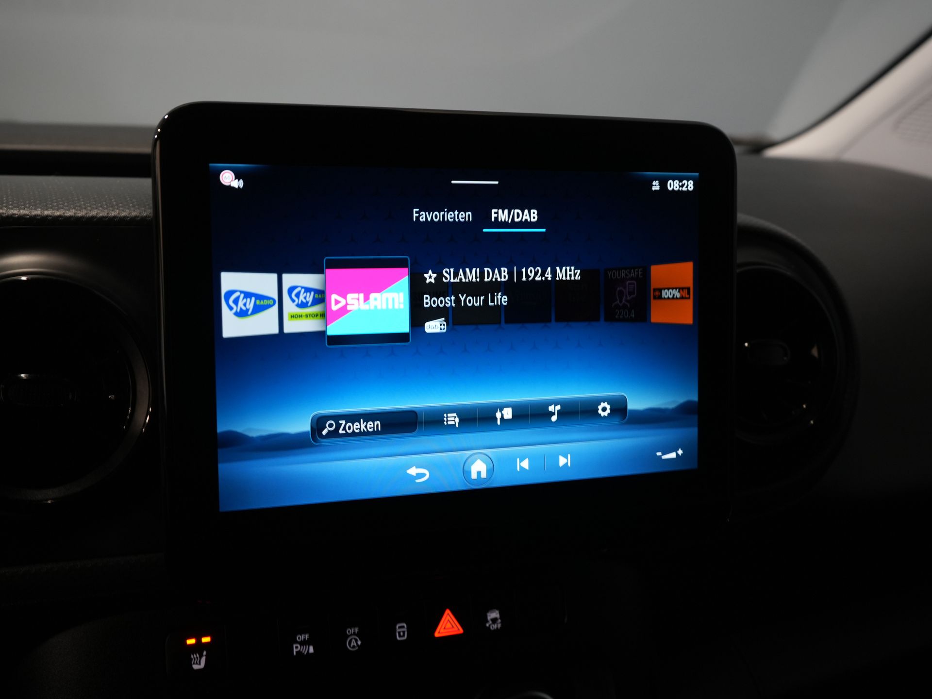 Mercedes-Benz Citan Van 110 CDI Aut. L2 3пер./ Сидіння з електроприводом/ Автомагнітола/ Камера/ ЦЗ/ Круїз/ Фаркоп/ Кондиціонер