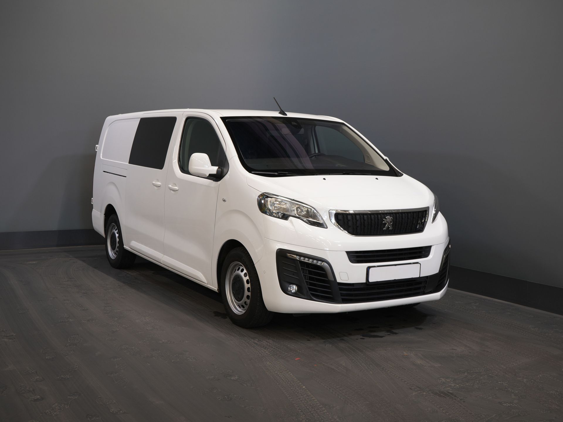 Peugeot Expert Van 2.0 HDI 125 к.с. Aut DC Double Cab Navi/ камера/ круїз/ кондиціонер/ буксирний гак /PDC / Carplay