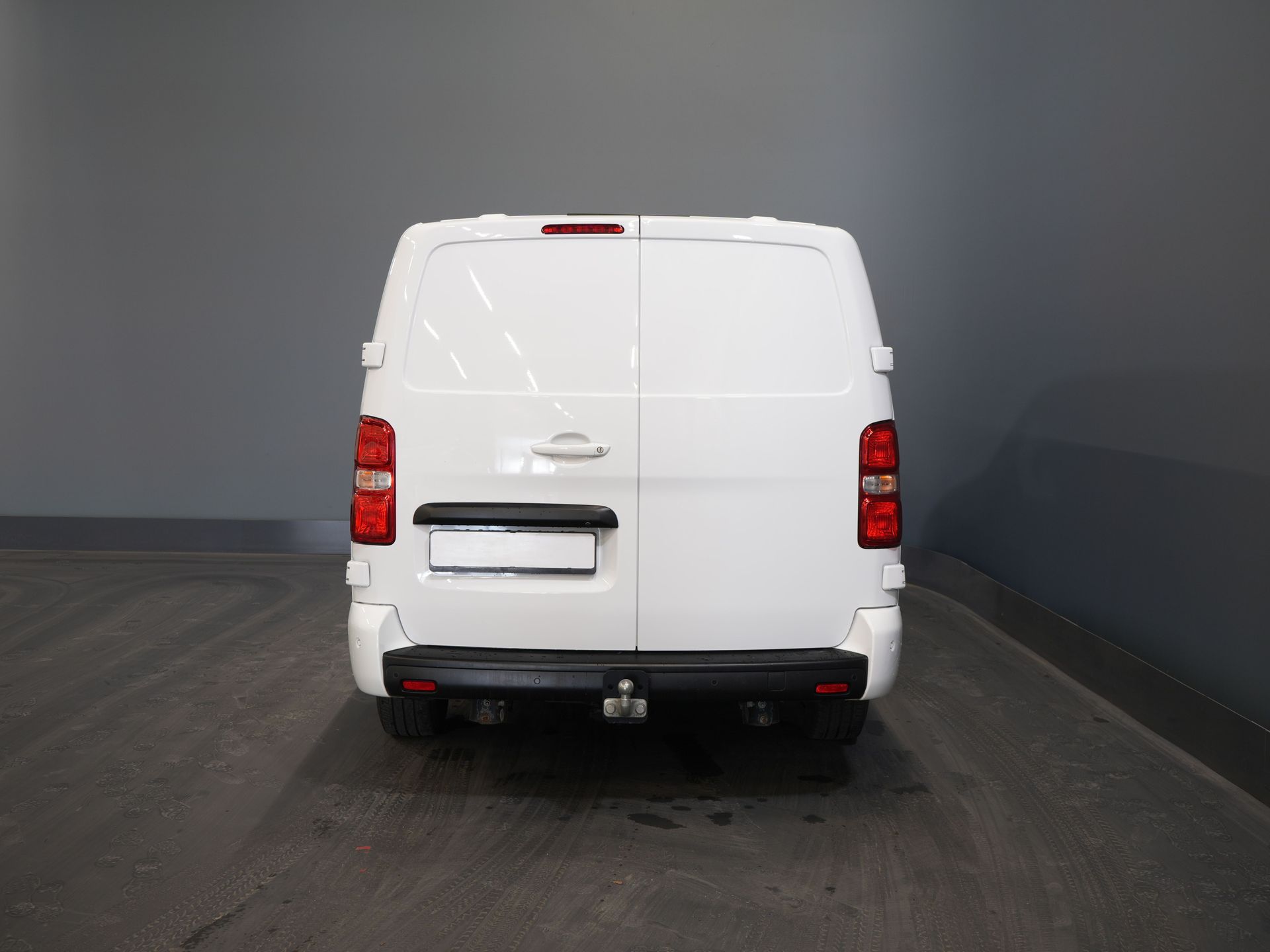 Peugeot Expert Van 2.0 HDI 125 к.с. Aut DC Double Cab Navi/ камера/ круїз/ кондиціонер/ буксирний гак /PDC / Carplay