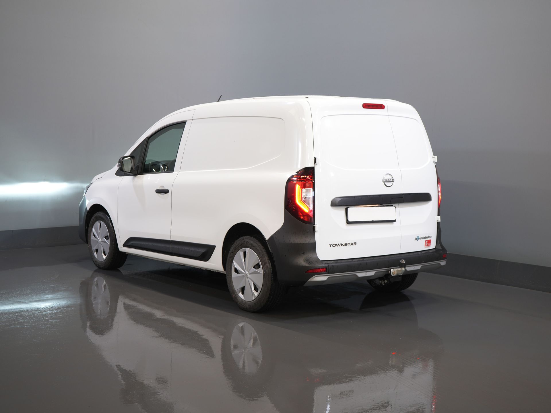 Nissan Townstar Van 45 kWh 285 km WLTP Încărcător rapid/ Climă/ Carplay/ Cameră/ PDC/ Cârlig de remorcare
