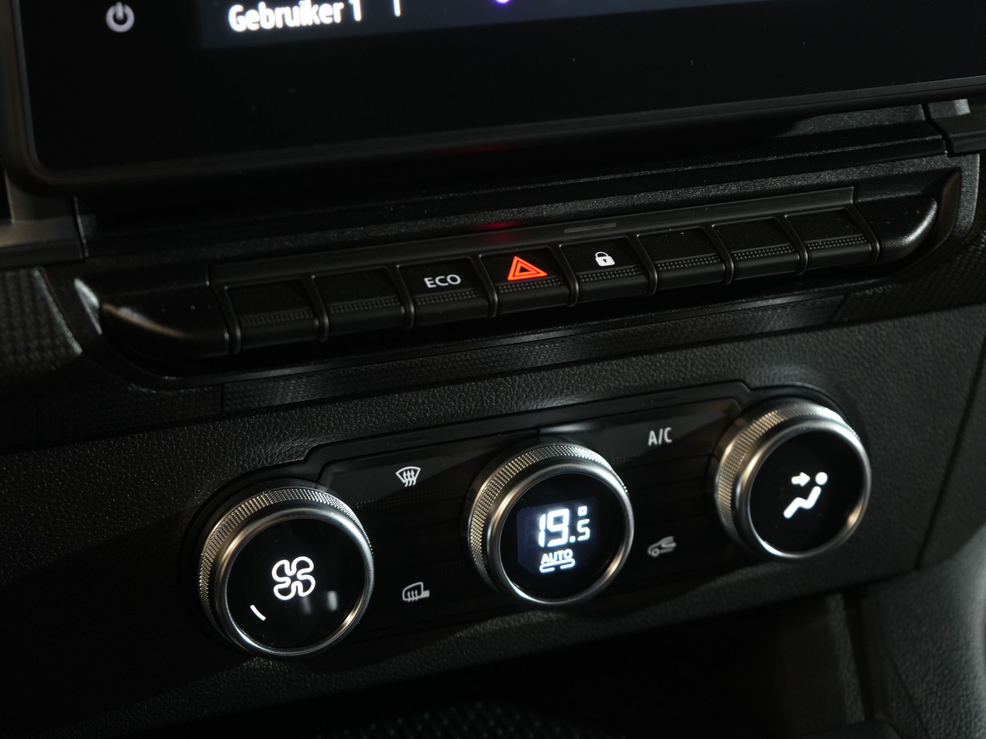 Nissan Townstar Van 45 kWh 285 km WLTP Încărcător rapid/ Climă/ Carplay/ Cameră/ PDC/ Cârlig de remorcare