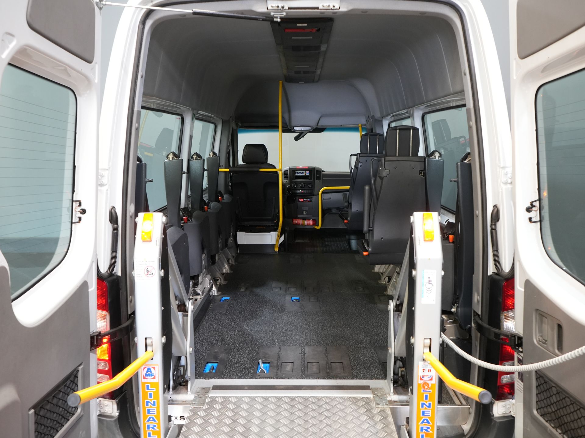 Mercedes-Benz Sprinter Personenvervoer 313 2.2 CDI L2H2 €9922 Incl. BTW BPM VRIJ! EXPORT Combi/ 9 Persoons/ Kombi/ 9P/ Airco/ Rolstoellift