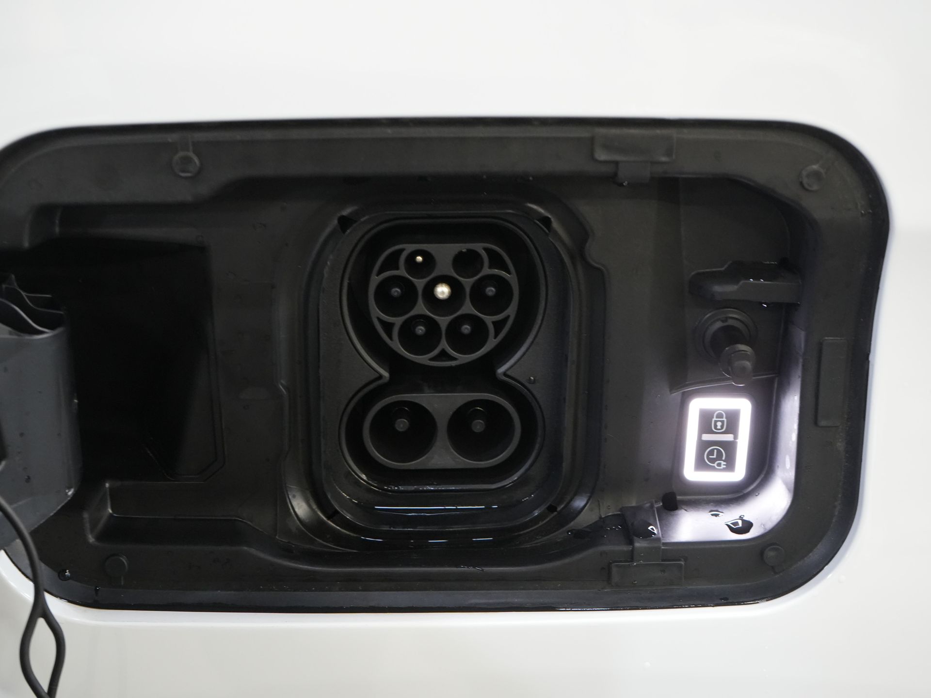 Peugeot e-Partner Bestelbus (Citroën ë-Berlingo) 50 kWh 345 km WLTP L2 Carplay/ Snellader/ 3Pers./ Airco/ Navi/ Camera/ Cruise/ PDC