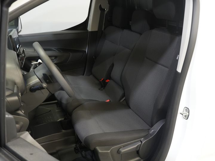 Peugeot e-Partner Bestelbus (Citroën ë-Berlingo) 50 kWh 345 km WLTP L2 Carplay/ Snellader/ 3Pers./ Airco/ Navi/ Camera/ Cruise/ PDC