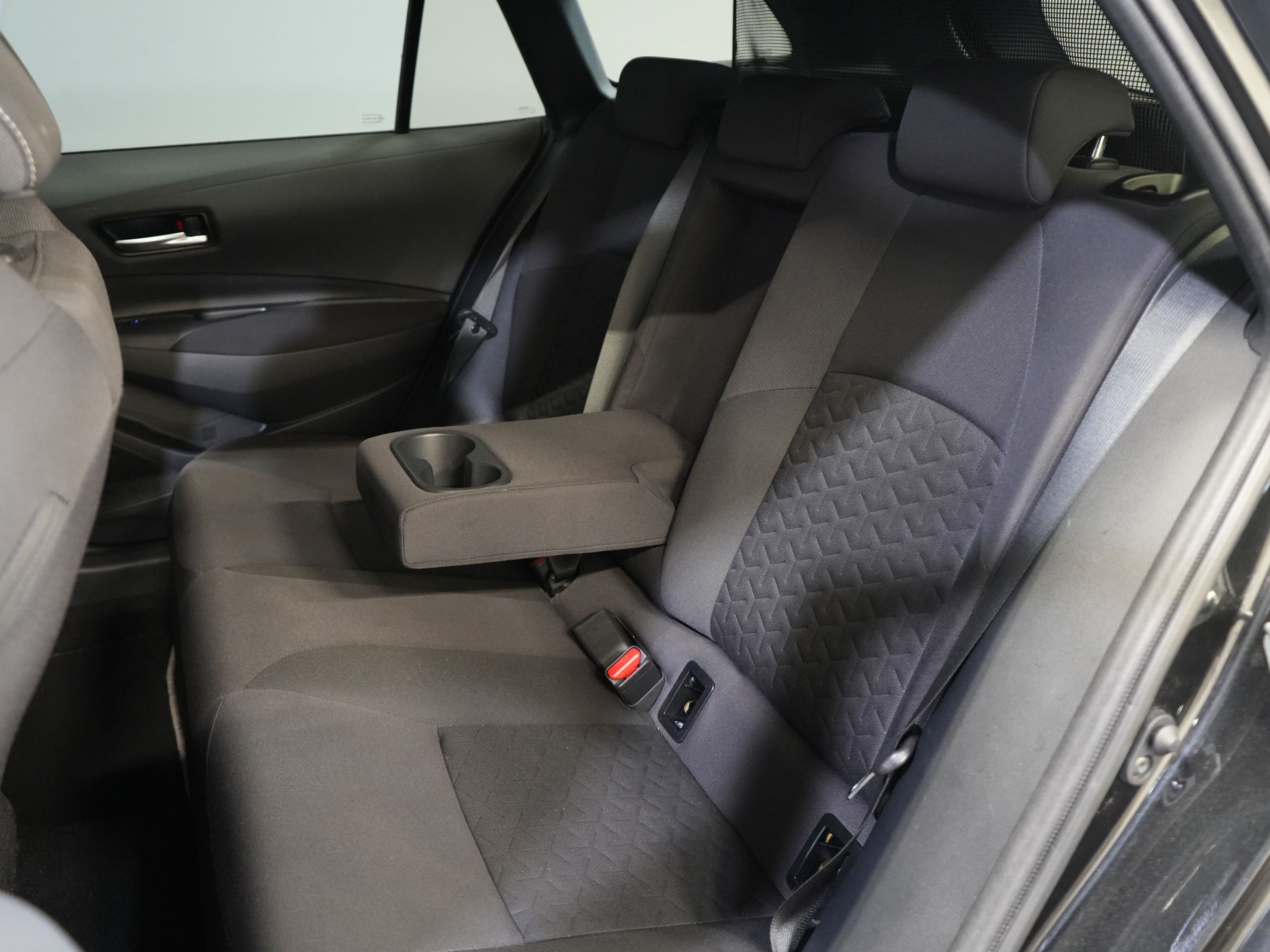 Toyota Corolla Touring Sport Stationwagon 1.8 LED/ Virtual Cockpit/ Adapt.Cruise/ Seatverw./ Steeringverw./ Camera/ PDC/ Climate/ 17