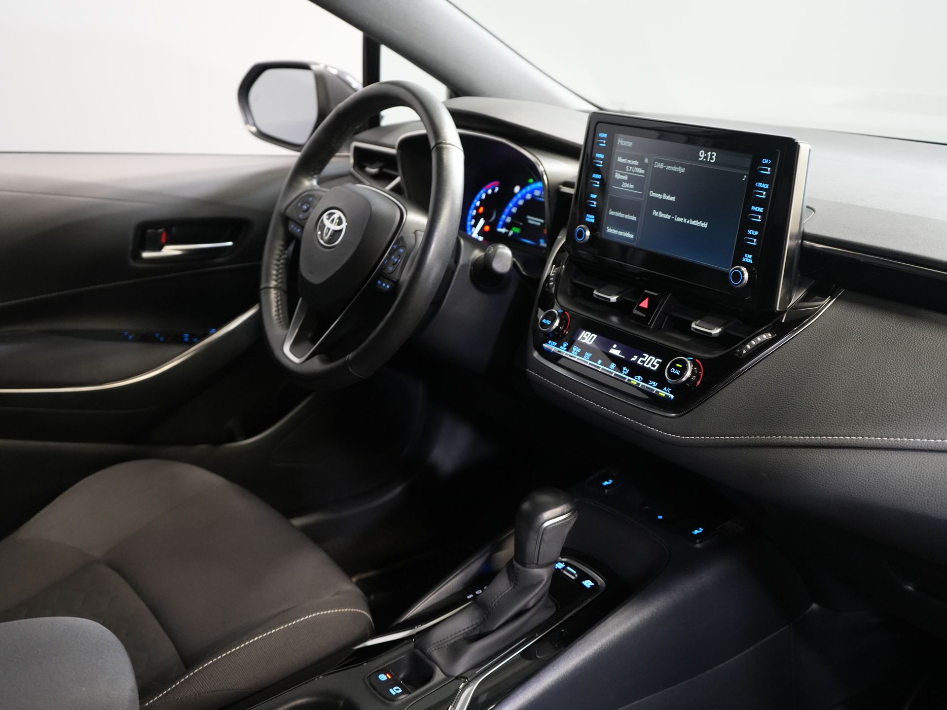 Toyota Corolla Touring Sport Stationwagon 1.8 LED/ Virtual Cockpit/ Adapt.Cruise/ Seatverw./ Steeringverw./ Camera/ PDC/ Climate/ 17