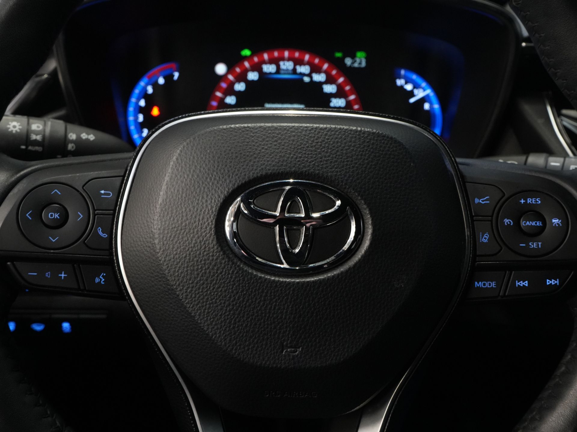 Toyota Corolla Touring Sport Stationwagon 1.8 LED/ Virtual Cockpit/ Adapt.Cruise/ Seatverw./ Steeringverw./ Camera/ PDC/ Climate/ 17