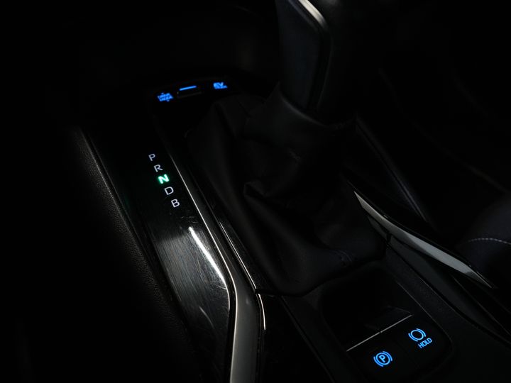 Toyota Corolla Touring Sport Stationwagon 1.8 LED/ Virtual Cockpit/ Adapt.Cruise/ Seatverw./ Steeringverw./ Camera/ PDC/ Climate/ 17