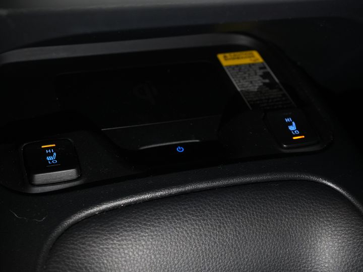 Toyota Corolla Touring Sport Stationwagon 1.8 LED/ Virtual Cockpit/ Adapt.Cruise/ Seatverw./ Steeringverw./ Camera/ PDC/ Climate/ 17