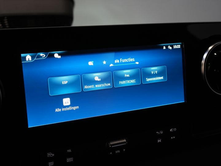 Mercedes-Benz Sprinter Furgoneta 317 CDI Aut. L2H2 LED/ Asiento calefactable/ Puertas de 270 g/ Calefacción en los asientos/ Navegador/ Cámara/ PDC/ Control de crucero